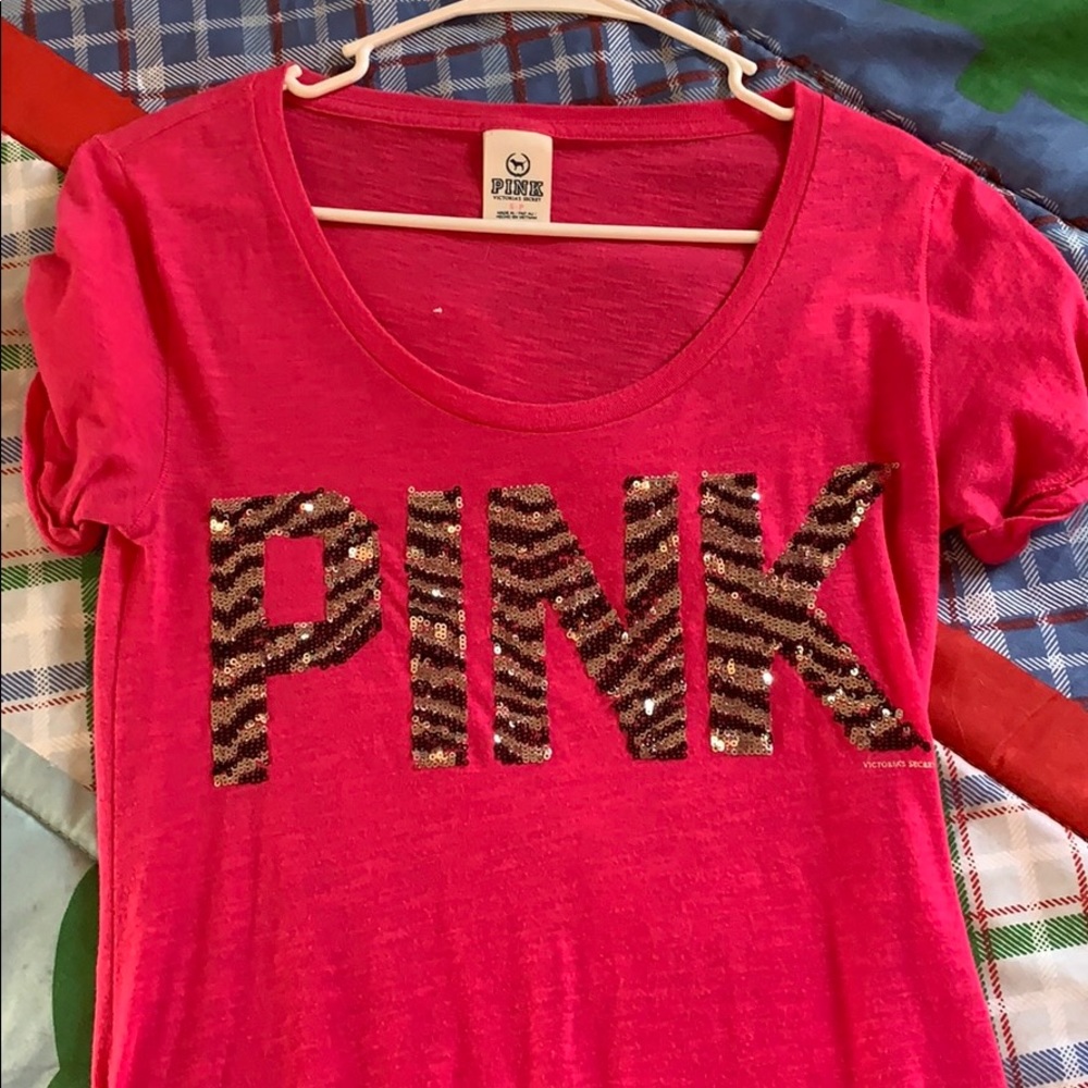 Victoria’s Secret PINK t shirt